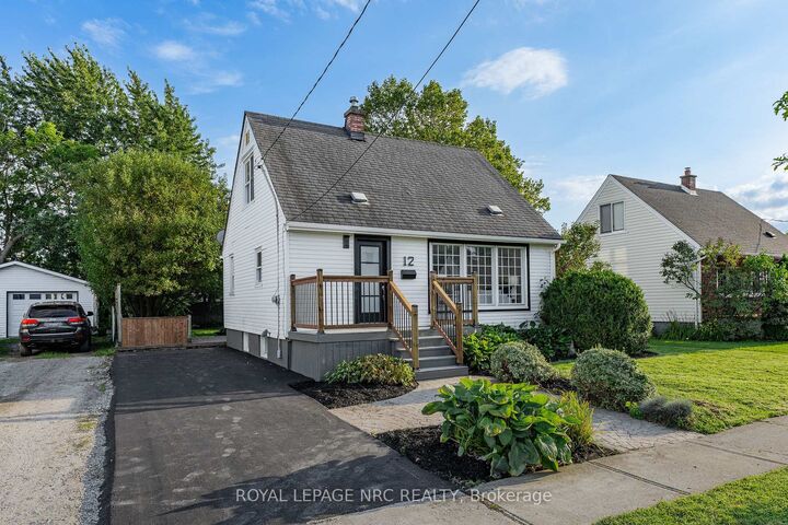 Property Photo:  12 Admiral Road  ON L2P 1G5 