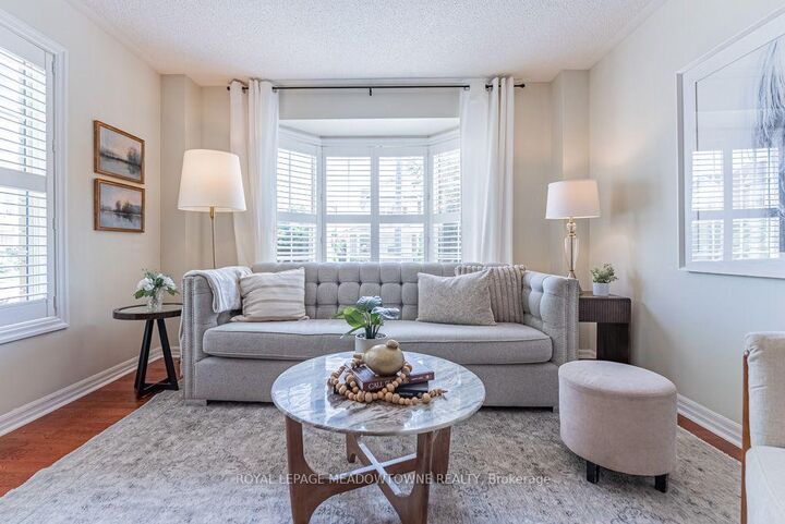 Property Photo: 1116 Barclay Circle ON L9T 5W4