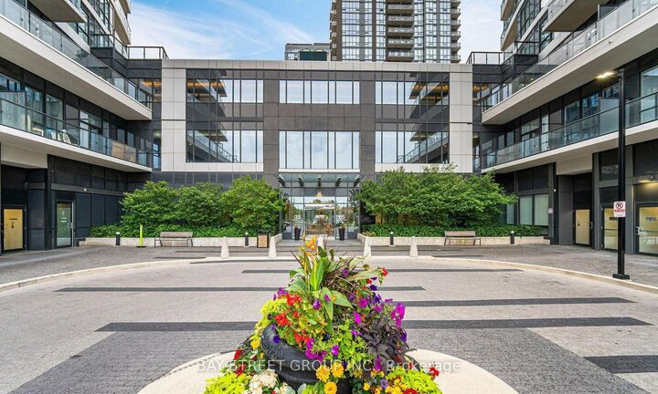 Property Photo: 65 Watergarden Drive 302 ON L5R 0G9