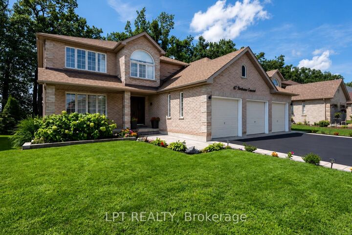 Property Photo: 47 Northview Crescent ON L4N 9T4