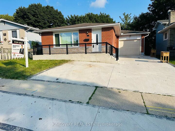 Property Photo: 35 Silver Aspen Crescent ON N2N 1H5