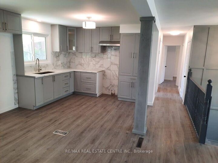Property Photo: 391 Tamarack Drive ON N2L 4G7