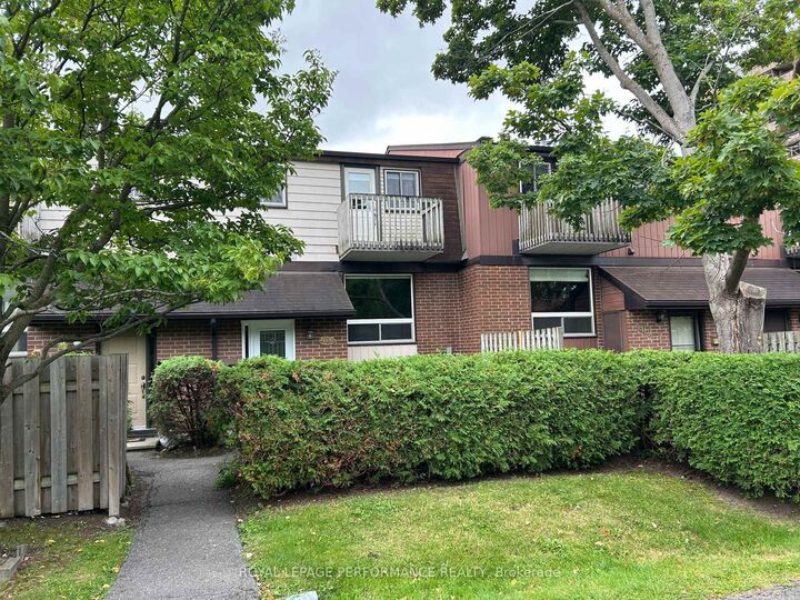 402 Montfort Street 9 — photo 1