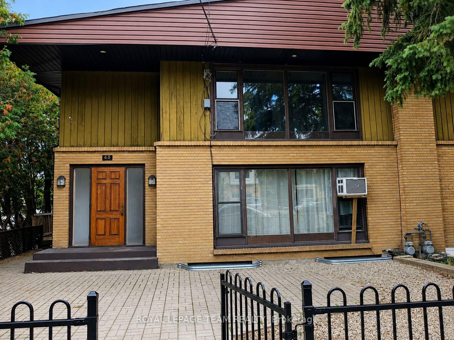 Property Photo: 45 Riverdale Avenue Unit B ON K1S 1P9