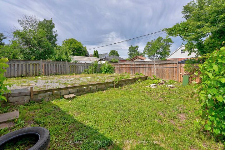 Property Photo: 689 Burgess Avenue ON L8H 6J2