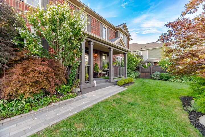 Property Photo: 308 Mortimer Crescent ON L9T 8N6
