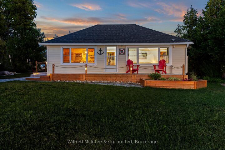 Property Photo: 43 Fenton Drive ON N0H 2C5
