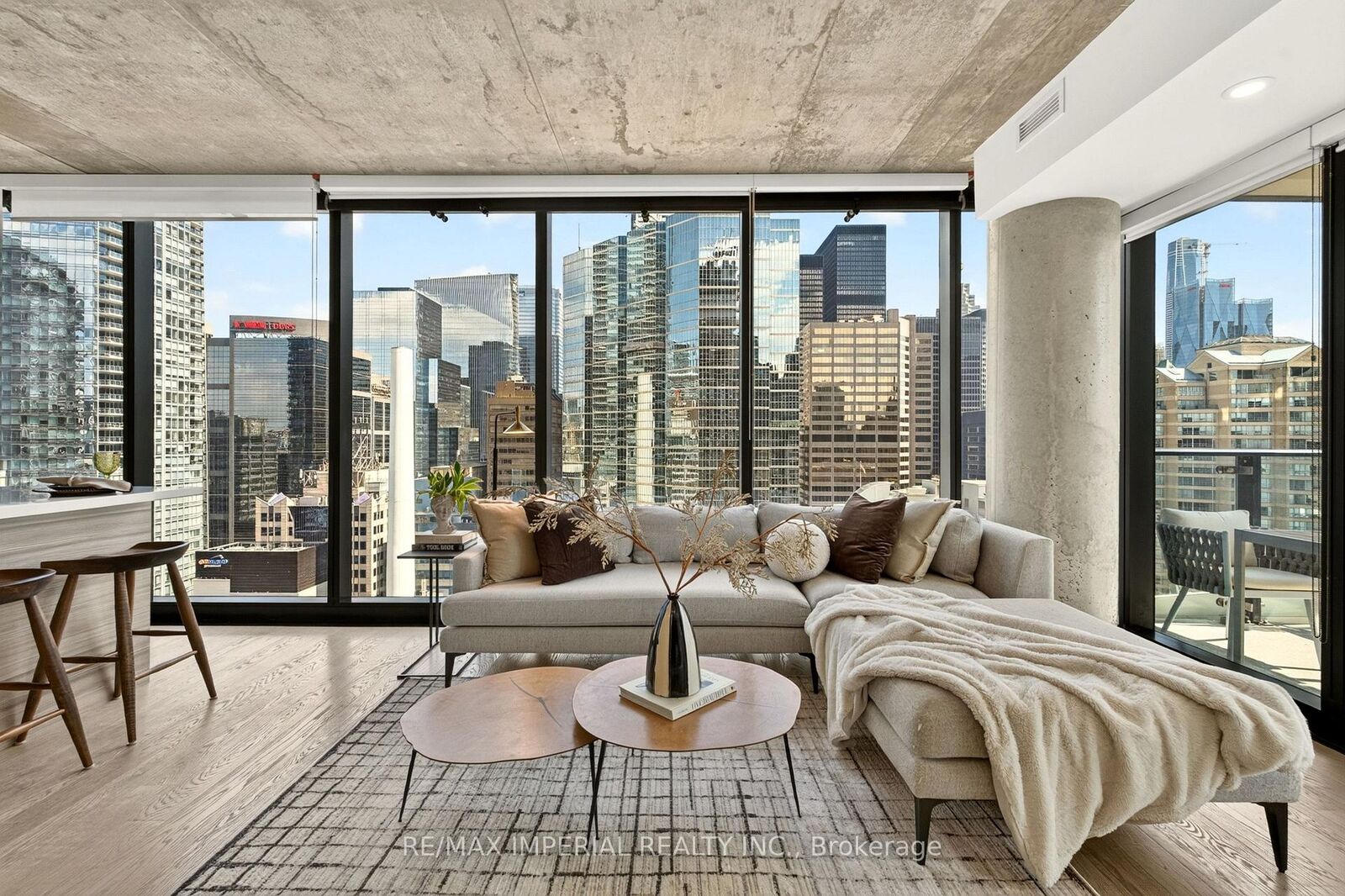 Photo de la propriété: 224 King Street W 1804 ON M5H 0A6