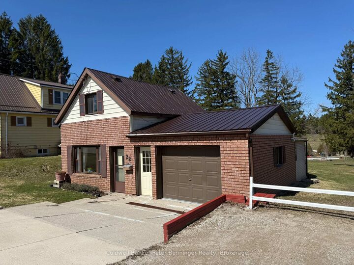 Property Photo:  22 McGivern Street  ON N0G 2V0 