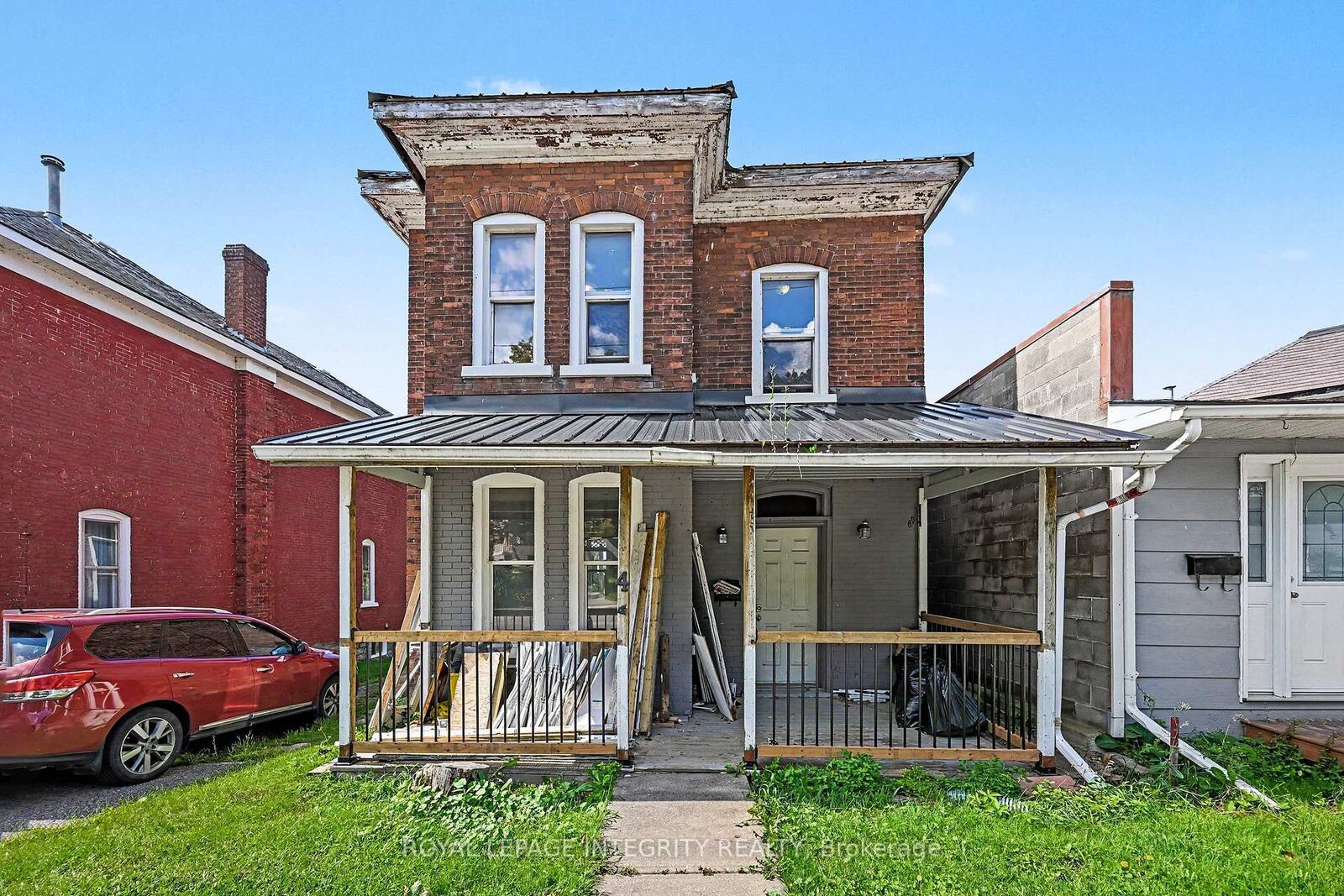 Property Photo:  42 Elmsley Street S  ON K7A 3P6 