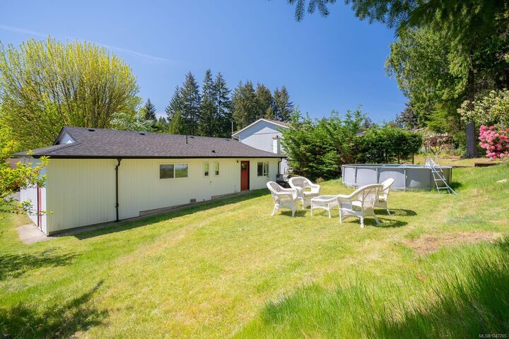 Property Photo: 3716 Howden Dr BC V9T 3V9