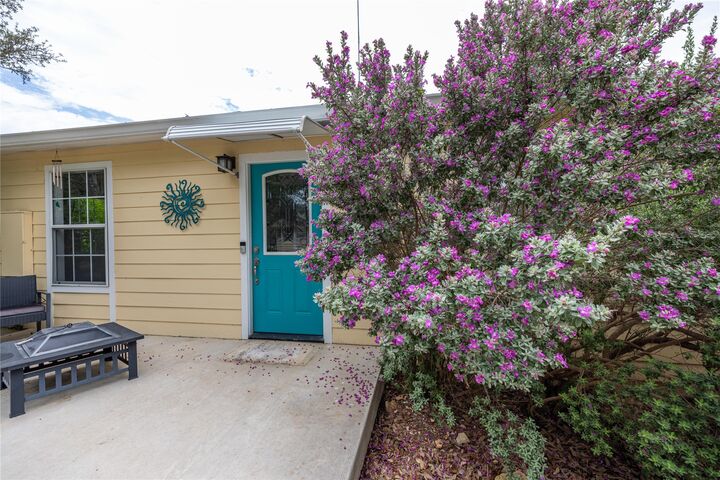 Property Photo: 400 Unit A Oak Knob Drive A TX 78676