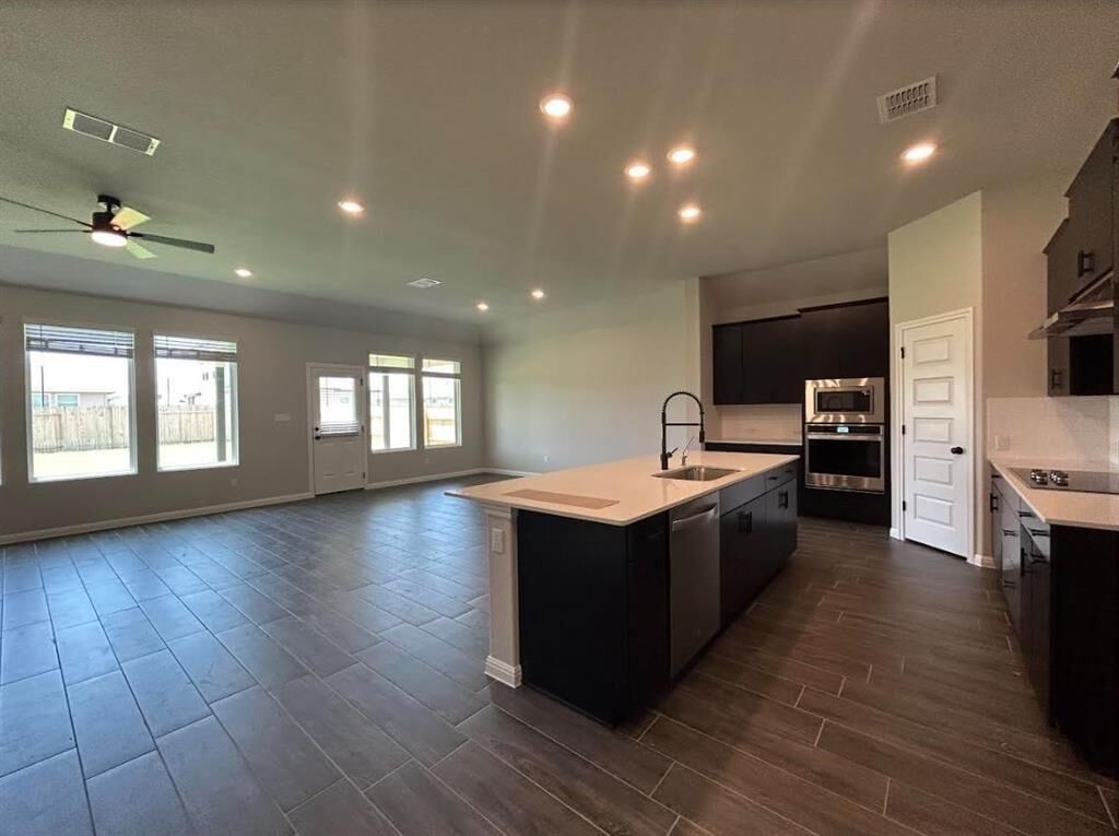 Property Photo: 303 Bear Oak Street TX 78634