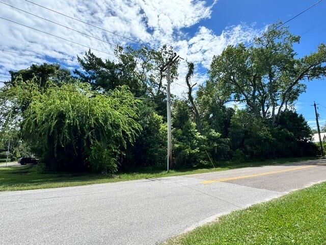 Property Photo:  210 3rd Street  FL 32034 
