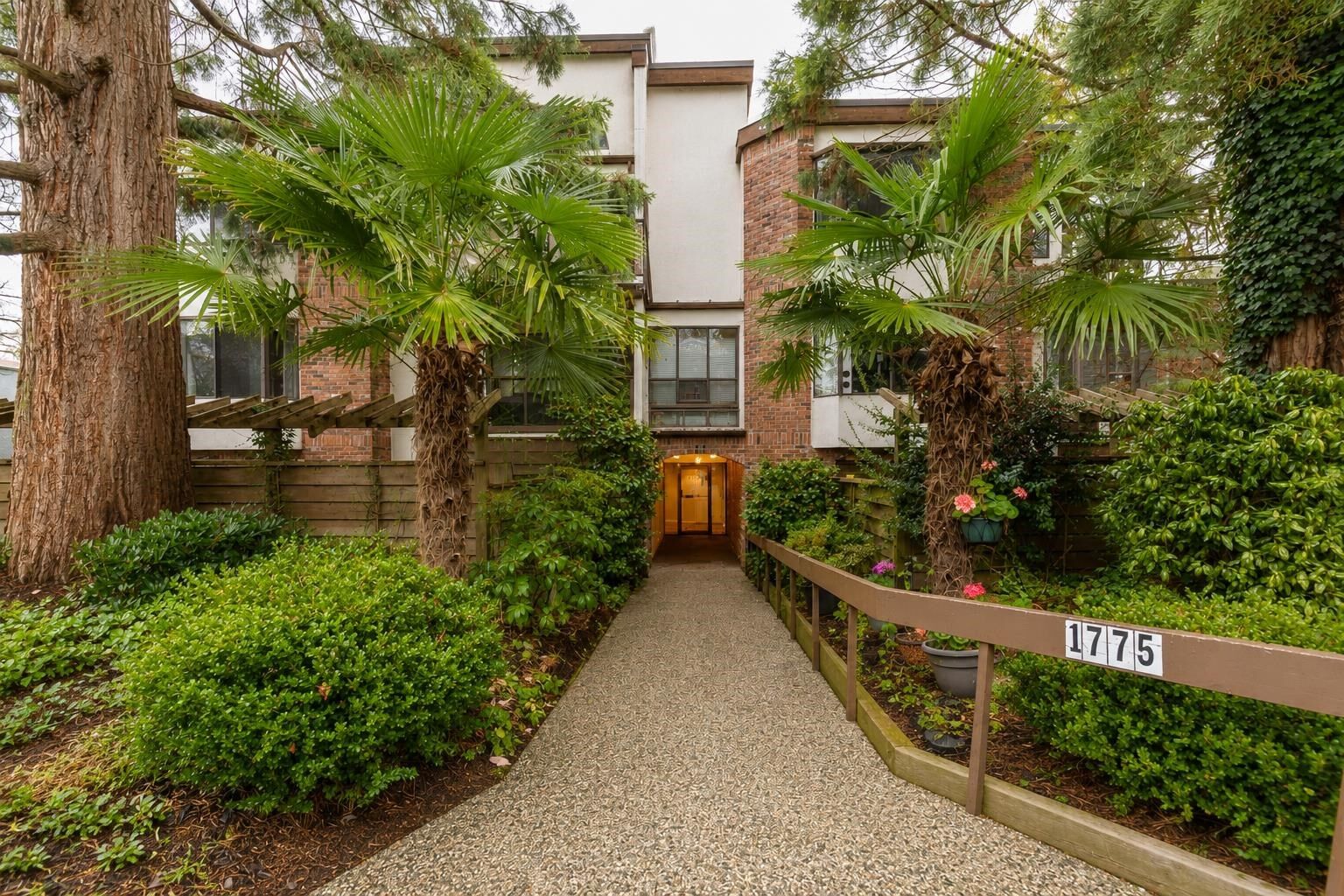 Property Photo:  1775 W 10th Avenue 203  BC V6J 2A4 