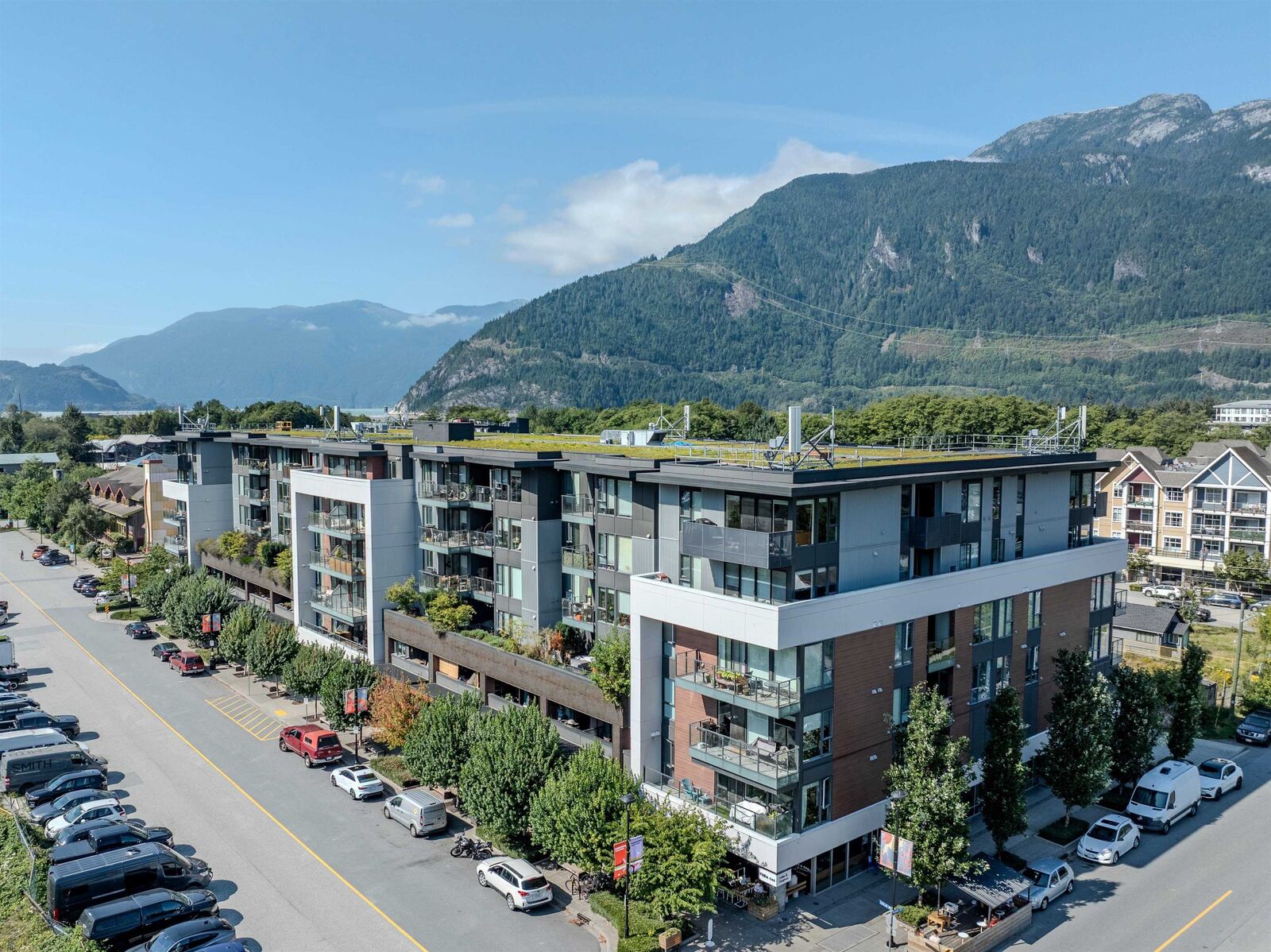 Property Photo:  37881 Cleveland Avenue 203  BC V8B 0Z7 