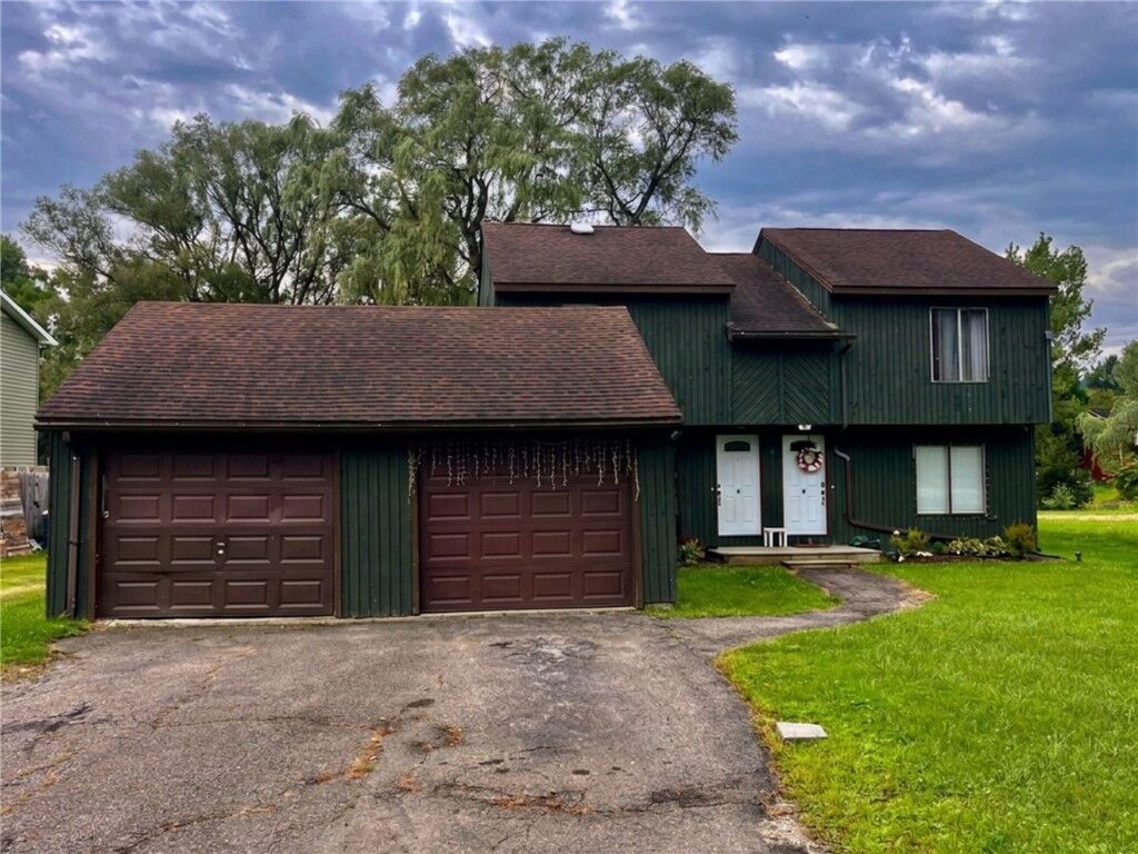 Property Photo:  5 Brookside Drive  NY 13053 