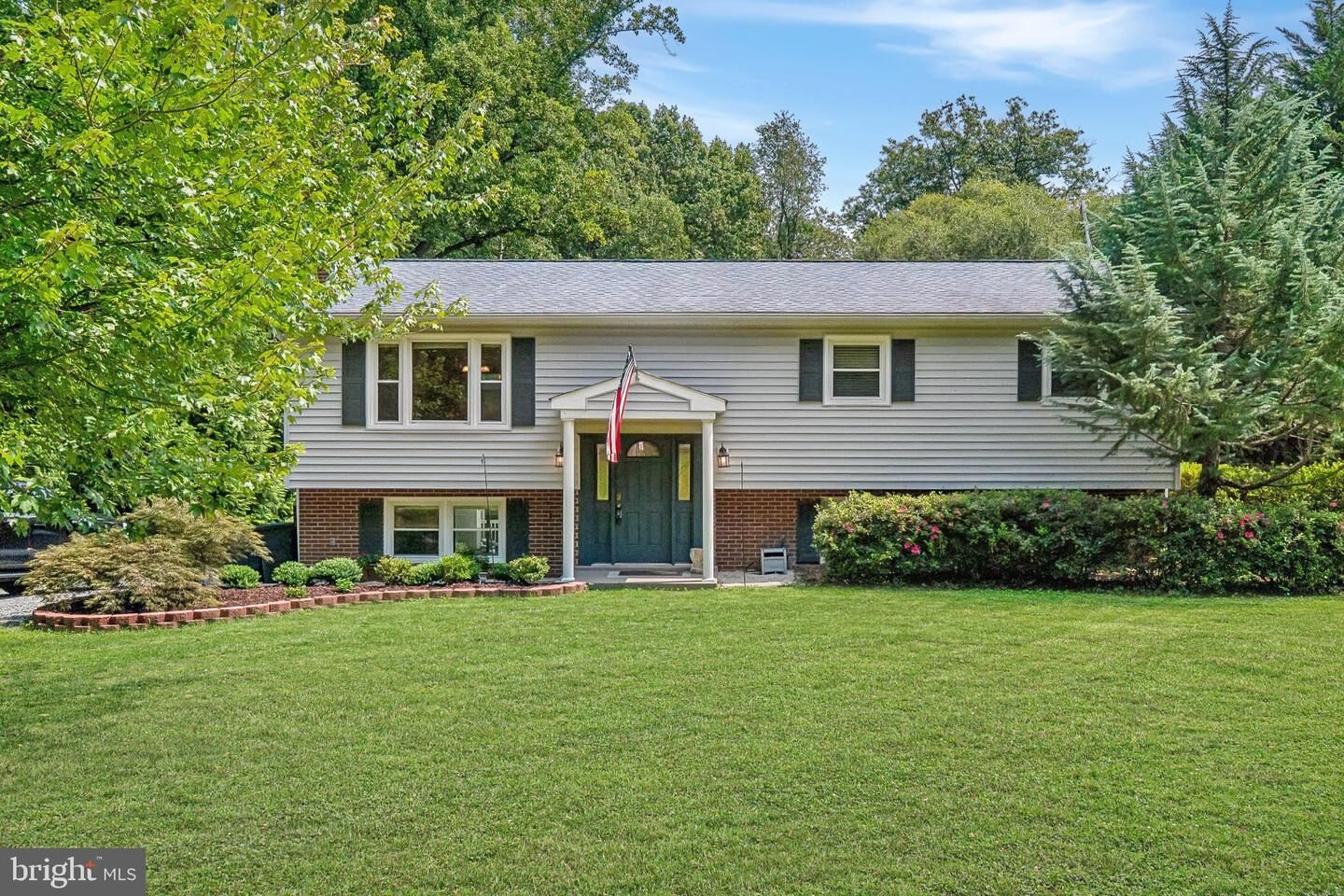 Property Photo:  4503 Jennifer  VA 20169 