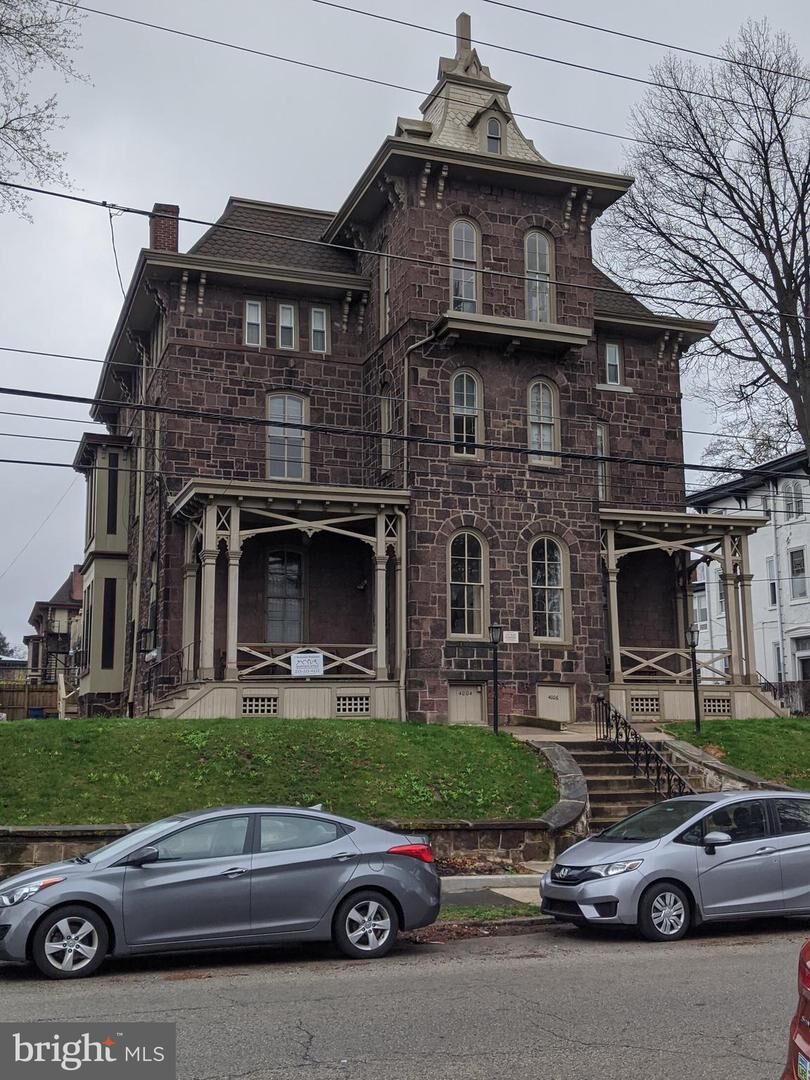 Property Photo: 4006 Pine Street 2R PA 19104