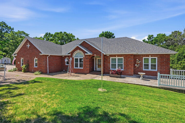 Property Photo:  5816 Tanner Bridge Rd  MO 65101 