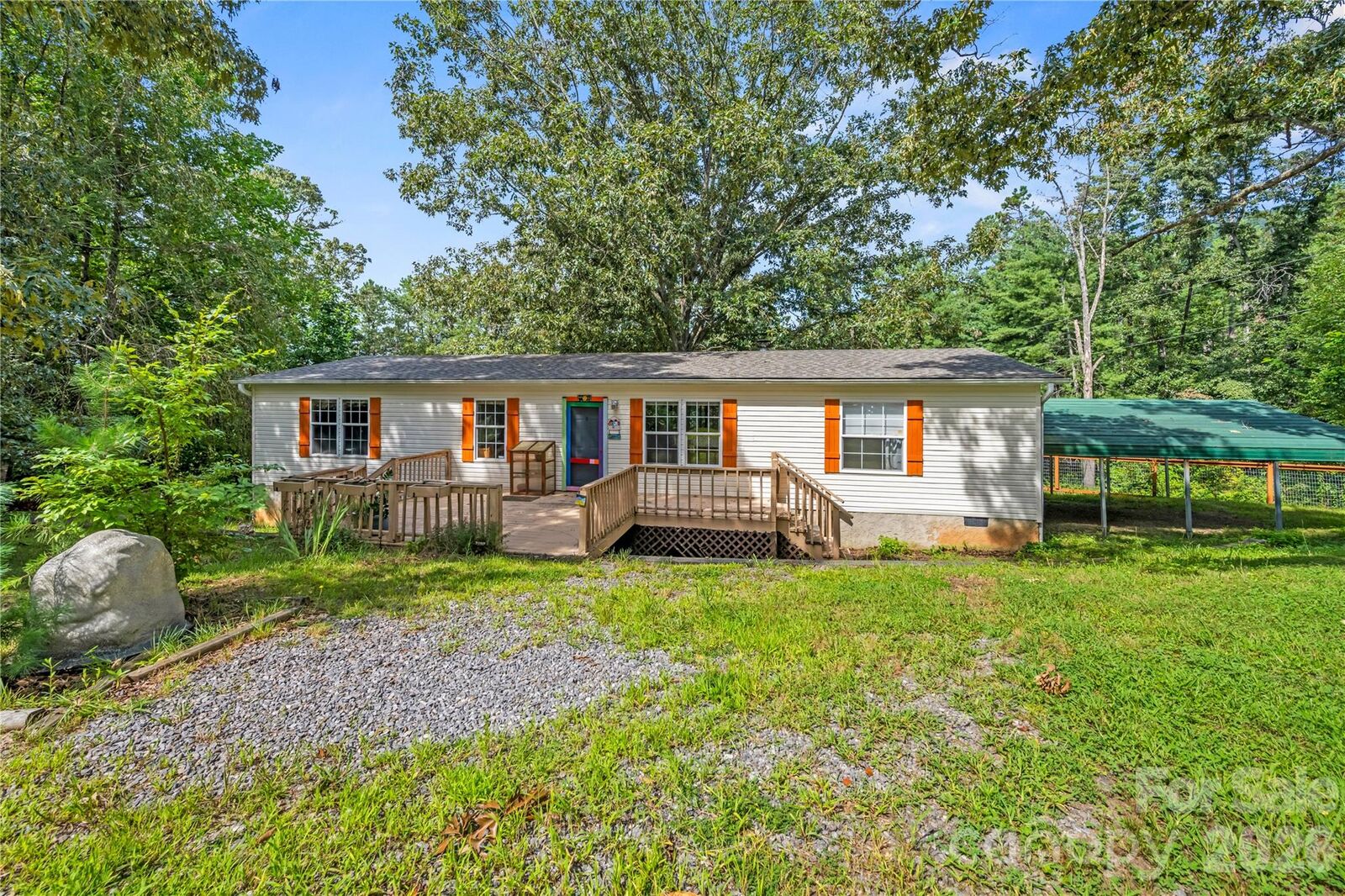 Property Photo:  16 Vance Cemetery Road  NC 28787 