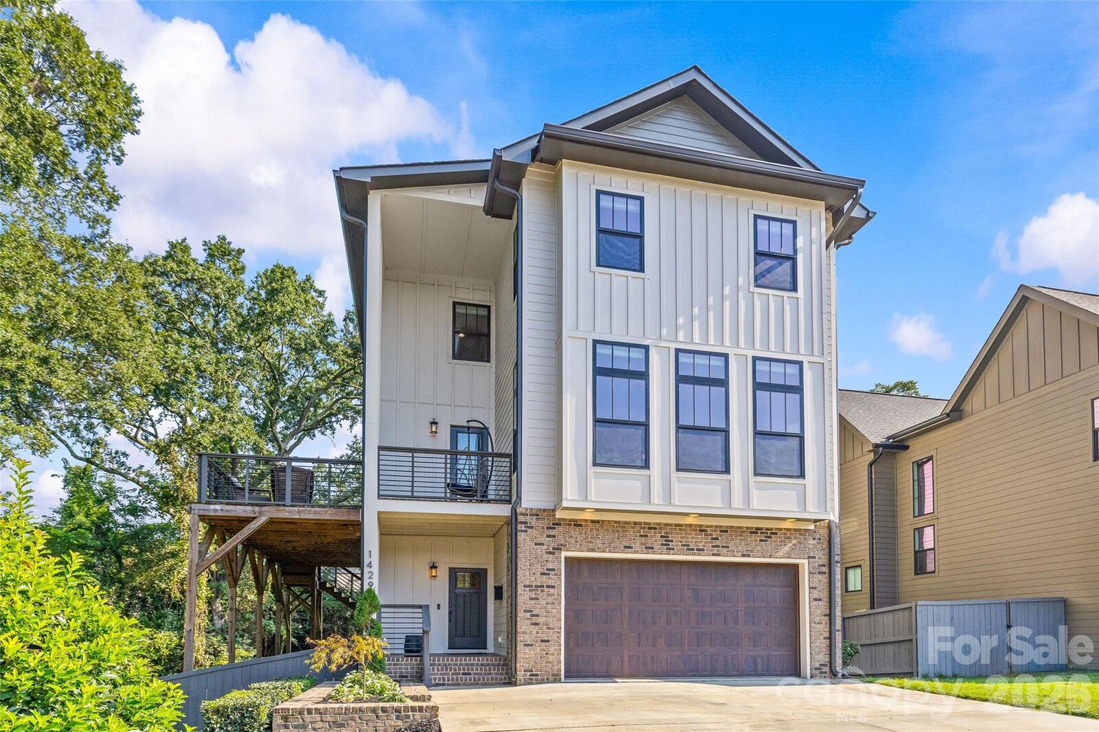 Property Photo:  1429 Belle Terre Avenue  NC 28205 