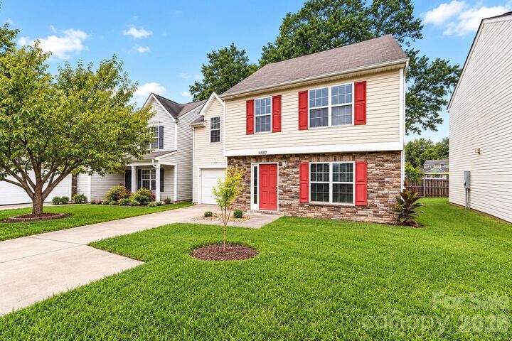 Property Photo:  2507 Anna Garrison Road  NC 28206 