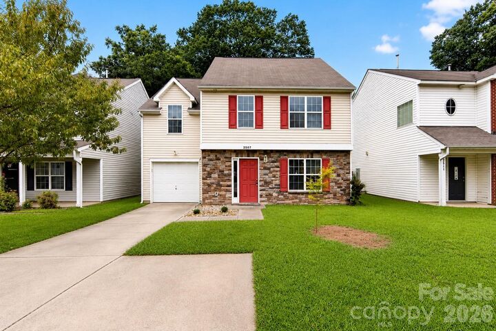 Property Photo: 2507 Anna Garrison Road NC 28206