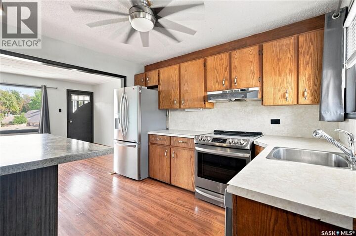 Property Photo: 1016 Hastings Street SK S6H 5R8