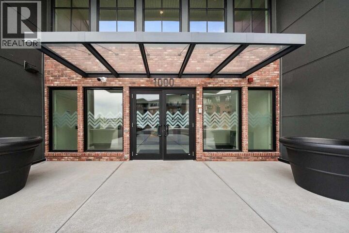 Property Photo:  520 Reynolds Avenue Southwest  AB T4B 5X9 
