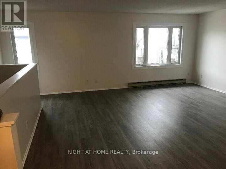 Property Photo:  1035 Cummings Avenue B  ON K1J 9K5 