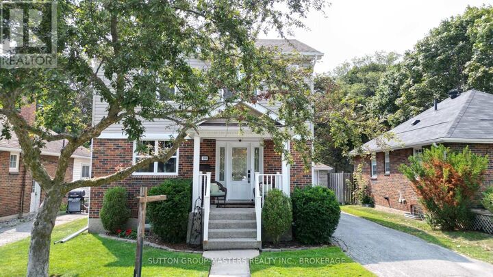 Property Photo:  160 Napier Street  ON K7L 4G5 