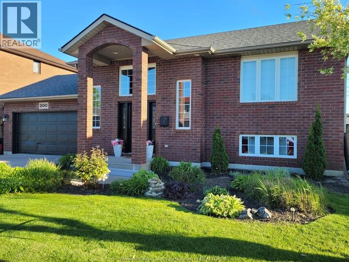 Property Photo:  200 Riverview Avenue  ON N9J 3Y1 