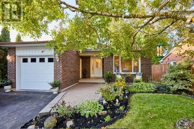Property Photo:  41 Panter Crescent  ON L1S 3T4 