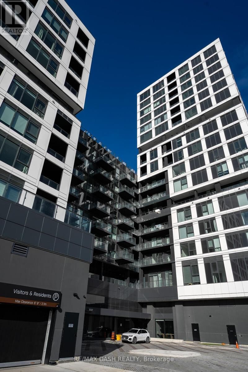 Property Photo:  1007 The Queensway Avenue 1001  ON M8Z 0H4 