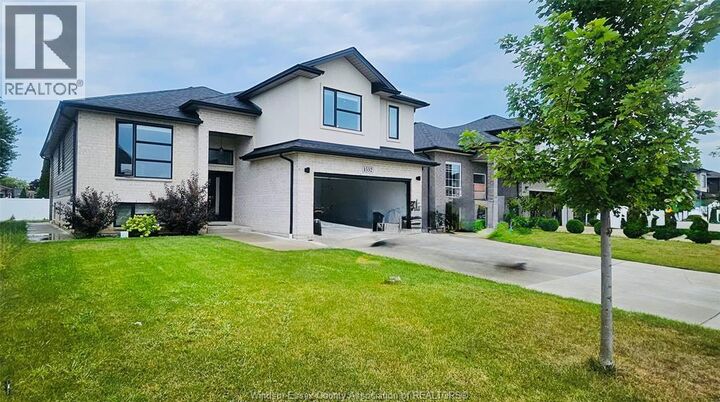 Property Photo:  1552 Harrison Street Upper  ON N9H 0E9 