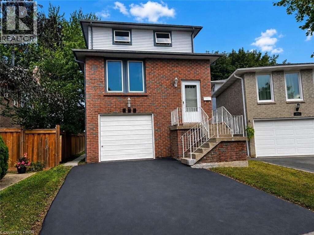 Property Photo:  569 Hayward Crescent  ON L9T 4T8 