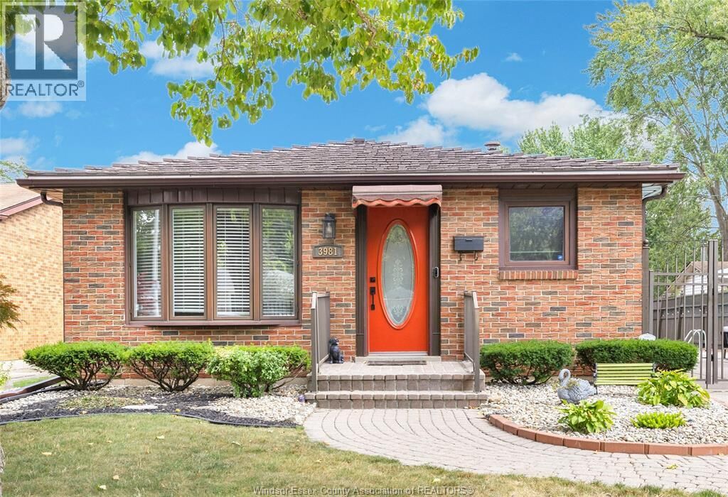 Property Photo:  3981 Whitney  ON N9C 2C7 