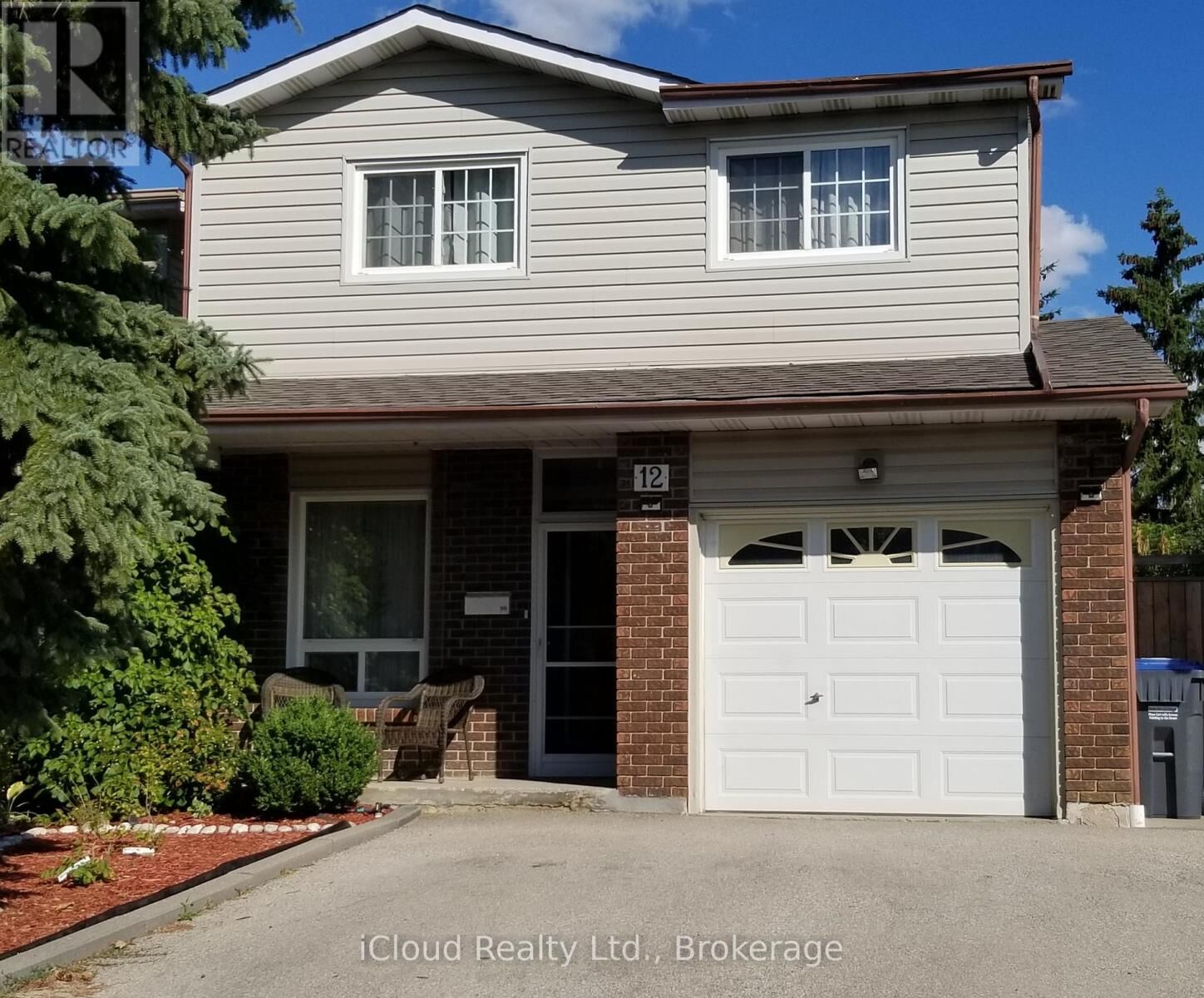 Property Photo: 12 Simmons Boulevard ON L6V 3V5