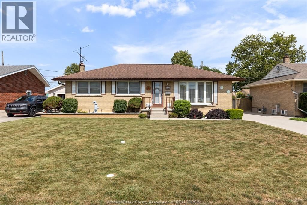 Property Photo: 3890 Avon ON N9G 2E3