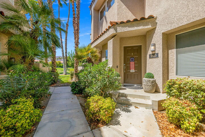 Property Photo:  55525 Winged Foot  CA 92253 