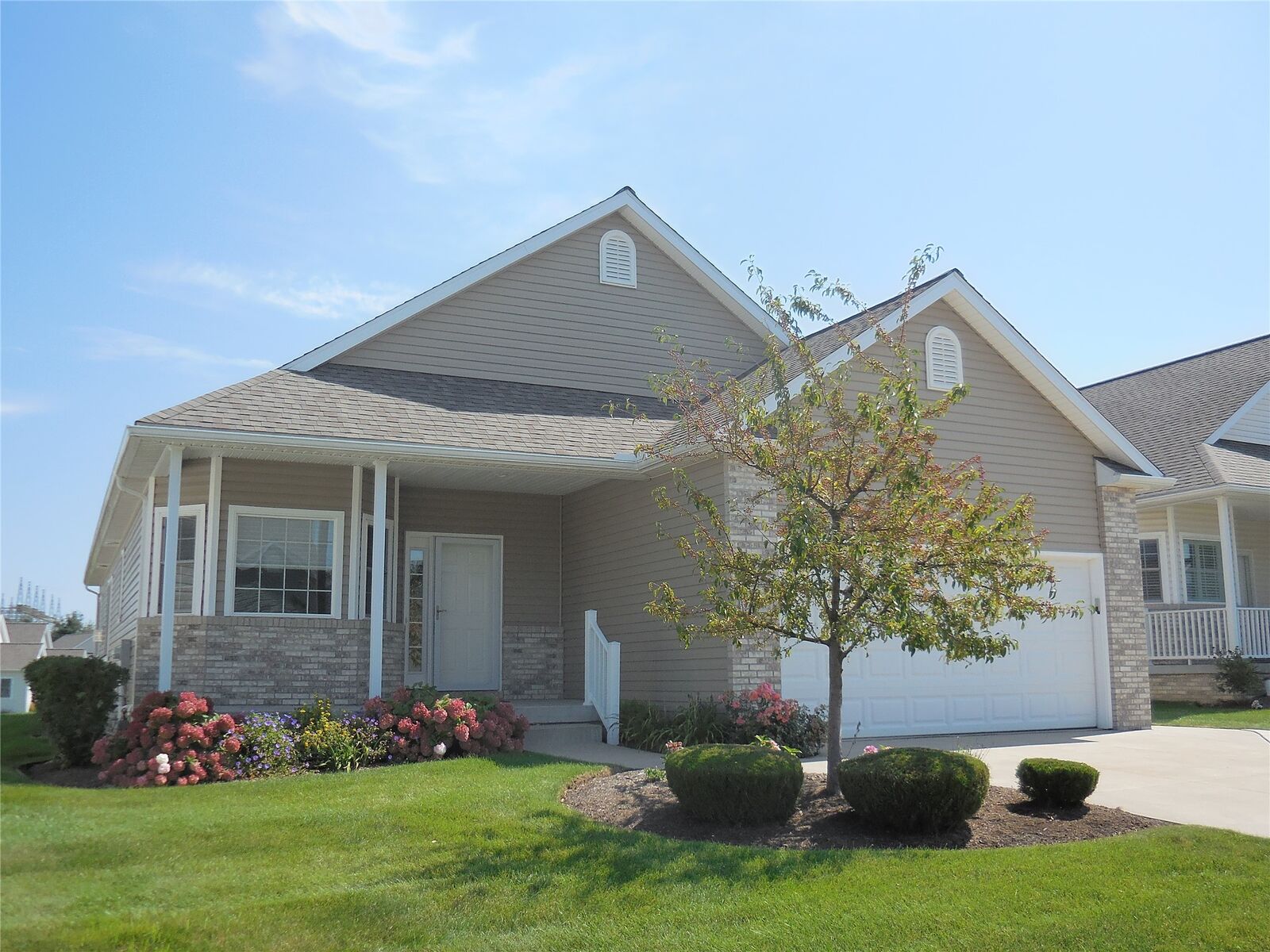 Property Photo: 7207 Fieldstone Court 56 PA 16509