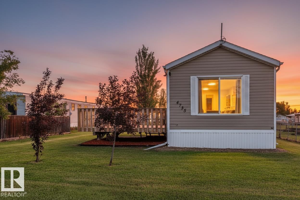 Property Photo:  4735 50 Street  AB T0G 2J0 