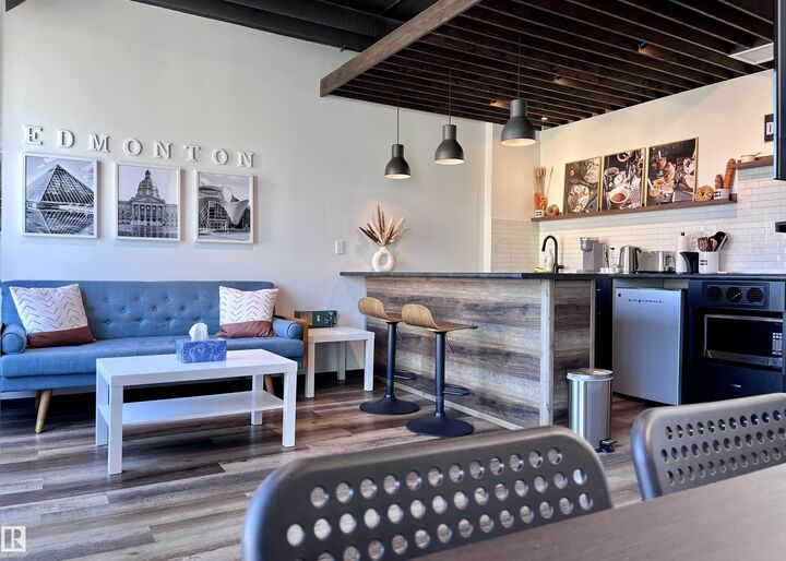 Property Photo:  10024 Jasper Avenue NW 1701  AB T5J 1R9 