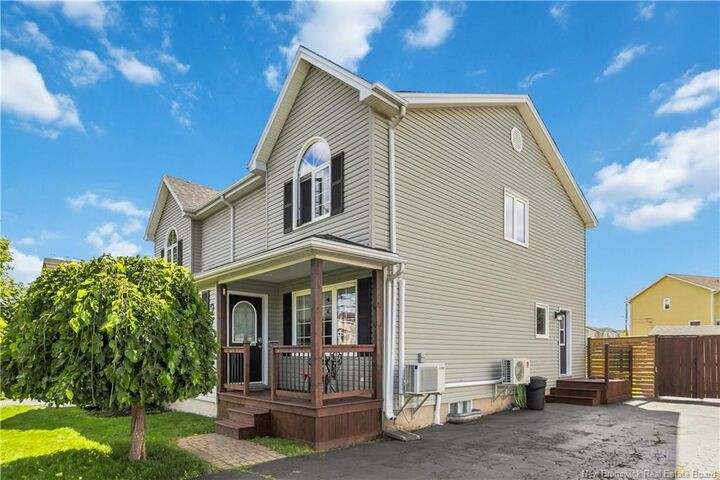 Property Photo:  276 Glencairn Drive  NB E1G 3W1 