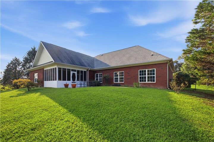 Property Photo: 3601 Garden Lakes Parkway GA 30165