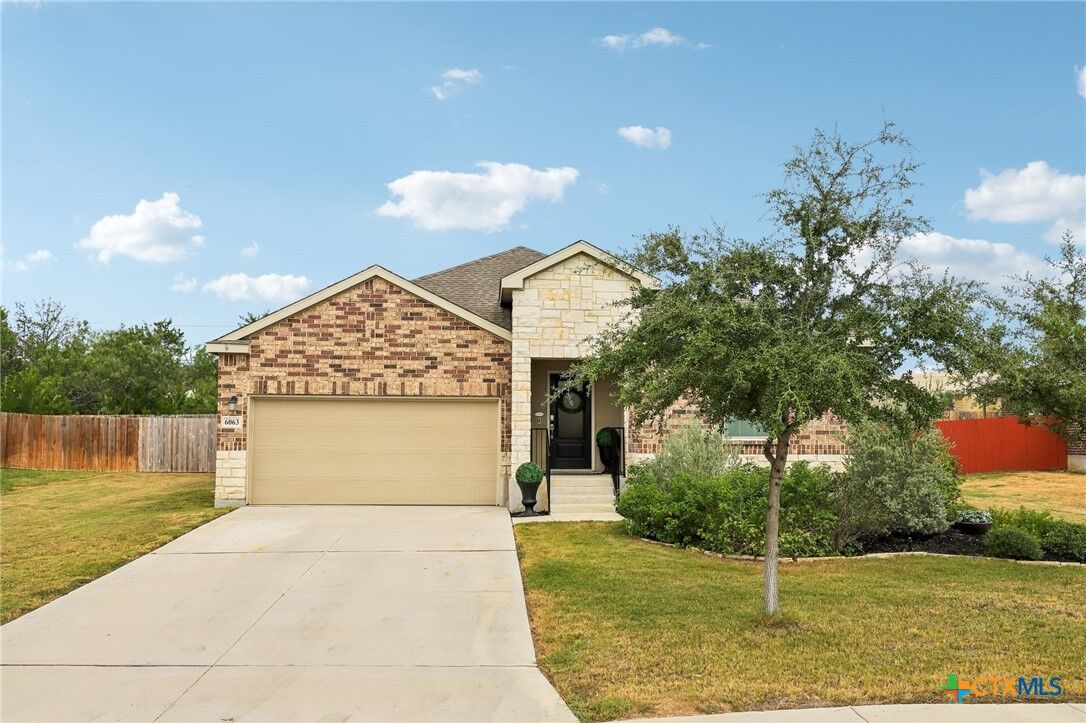 Property Photo: 6063 Ballast Trail TX 78132