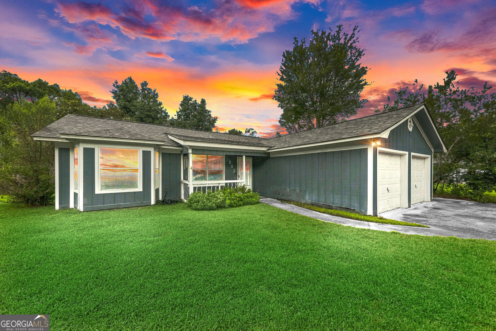 Property Photo:  112 Cherry Point Drive  GA 31558 