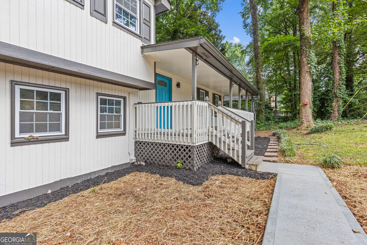 Property Photo: 353 Old Rosser Road GA 30087