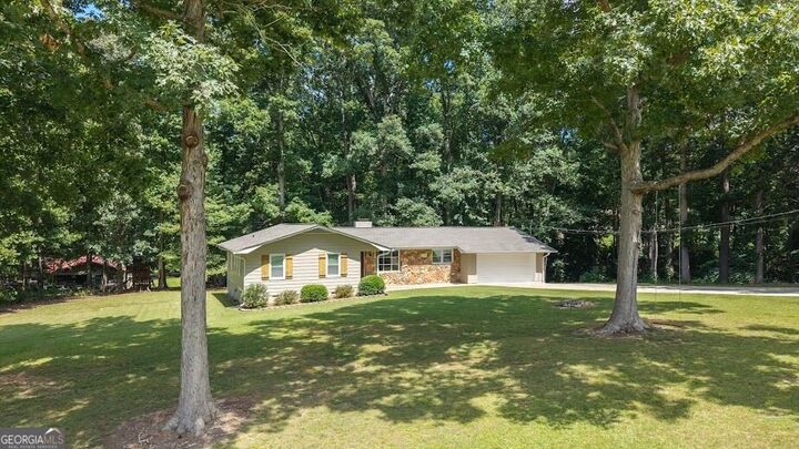 Property Photo:  215 Eldorado Drive  GA 30116 